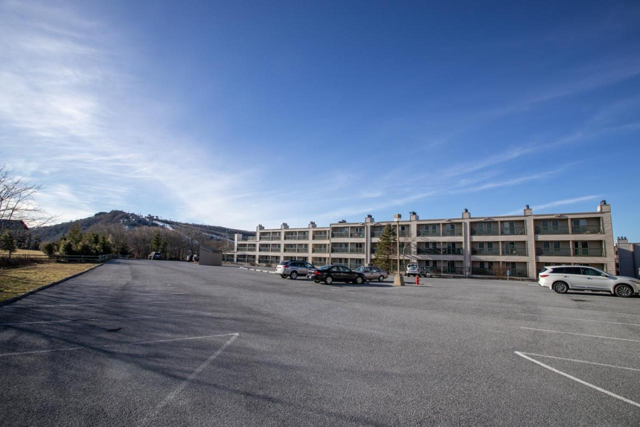 Condo At Pinnacle Inn Resort Beech Mountain Exterior foto